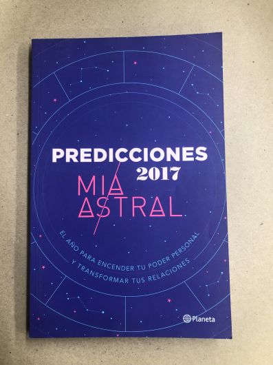 Predicciones 2017 Mia Astral